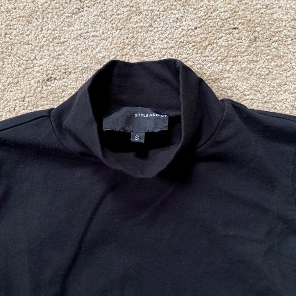 Style Addict Black Open-Back Bodysuit - Picture 9 of 9